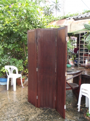 ประตูบานเฟี้ยม ไม้สักโบราณ1ชุด ขนาดแผ่นละกว้าง40cm สูง177cm 1ชุดมีทั้งหมด12แผ่น ขนาดความกว้างรวม 4.80 m