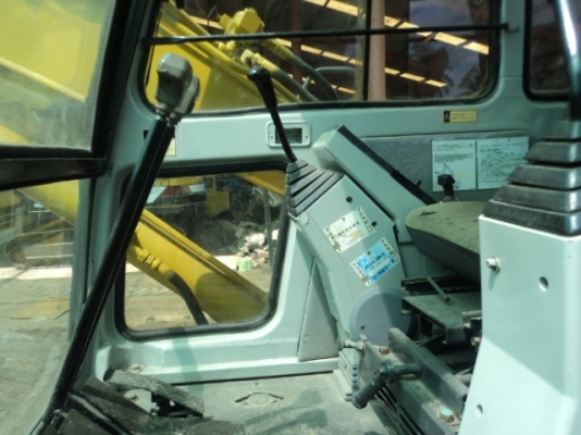 ละอองดาวแทรคเตอร์ ขายรถแบคโฮ KOBELCO SK60-3 เก่านอก สภาพพร้อมใช้ราคาถูก