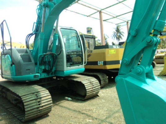 ละอองดาวแทรคเตอร์ ขายรถแบคโฮ KOBELCO SK135SR LC เก่านอก สภาพพร้อมใช้ราคาถูก