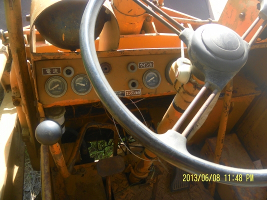 รถตักโคมัสสุSD20-4เก่านอกพร้อมใช้ราคาถูก195000