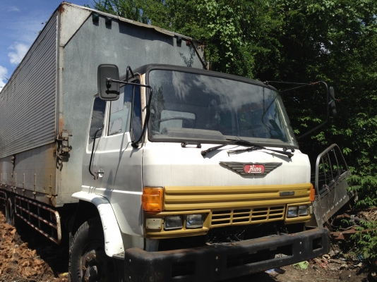 ขาย 6 ล้อ ฮีโน่ รุ่น FF 177 ตู้เปิดปีก ยาว 7.20 เมตร