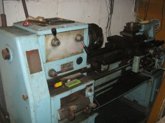 เครื่องกลึง 4 ฟุต