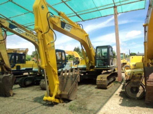 ละอองดาวแทรคเตอร์ ขายรถแบคโฮ KOBELCO SK200-3 เก่านอก สภาพพร้อมใช้ราคาถูก
