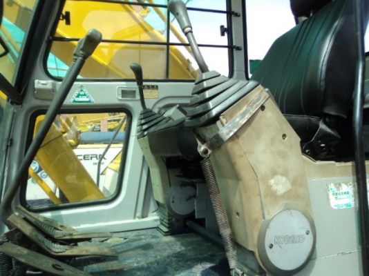 ละอองดาวแทรคเตอร์ ขายรถแบคโฮ KOBELCO SK200-3 เก่านอก สภาพพร้อมใช้ราคาถูก