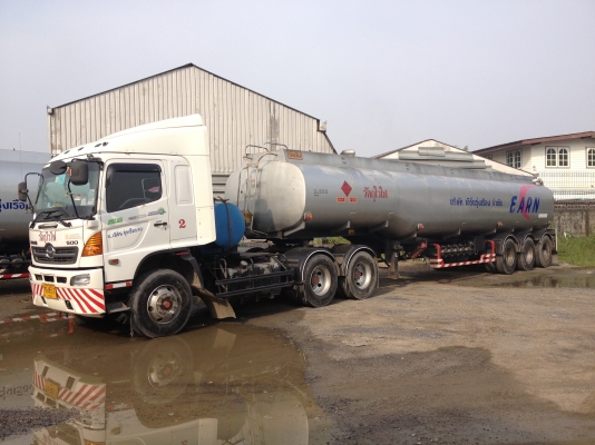 ((ขาย))  รถน้ำมัน HIno series 5 พร้อมหาง