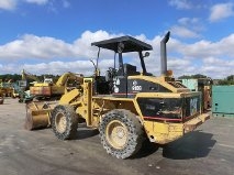 ขายรถตักล้อยาง CAT 910G รถเก่าจากญี่ปุ่นแท้ รถสวยมาก ราคาถูก โทร. 029409240-4