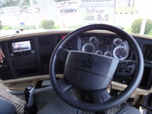 หัวลาก Sino Truk 380 แรง รถน้ำมัน / CNG เพลาหลังยก ราคาพิเศษ พร้อมส่งมอบ