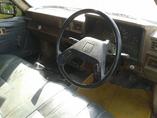 ขายรถกระบะพร้อมใช้เอกสารพร้อมโอน