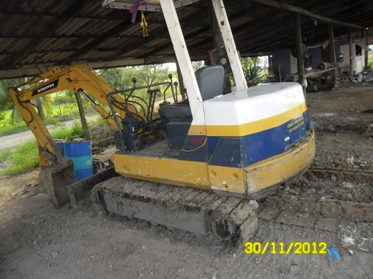 ขายแม็กโครKOMTASU-PC-30-6 พร้อมรายหัวแจะกับปุ้งกีแถมแทรนเลอร์บันทุกด้วย