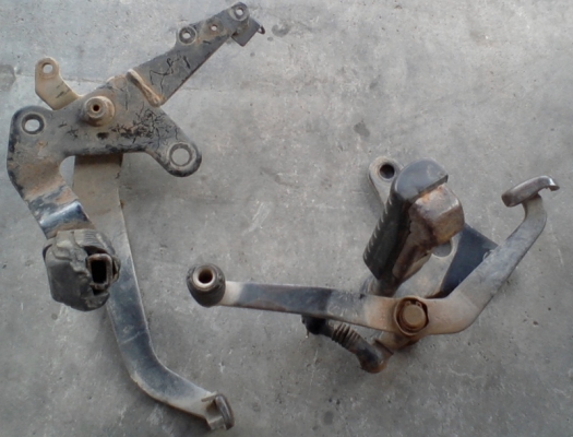 อะไหล่โซนิค /ล้อแม๊ก/สวิงอาร์ม/พักเท้าคนขี่/เหล็กปิดข้าง/จานไฟพร้อมฝาครอบ