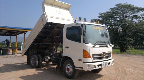 ขายรถ 6 ล้อดั้มดิน HINO  MEGA  150แรง ปี 50