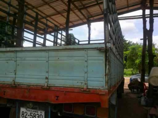 ขาย6 ล้อ  ISUZU  165  แรง