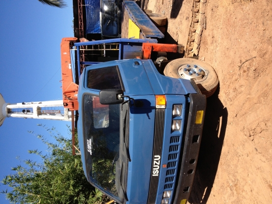 ขาย6ล้อติดเครน NPR สภาพใช้งานทุกวัน เครื่อง115แรงรถประกอบเอกสารสัญญาซื้อขาย