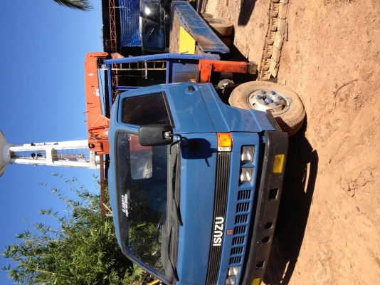 ขาย6ล้อติดเครน NPR สภาพใช้งานทุกวัน เครื่อง115แรงรถประกอบเอกสารสัญญาซื้อขาย