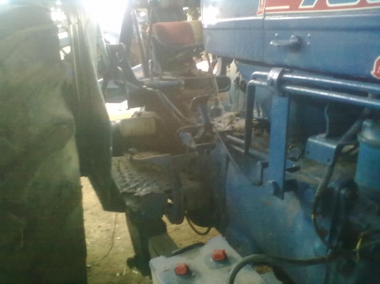ขายรถไถ FORD  6600 ลดราคาแล้วต้องการใช้เงินด่วน