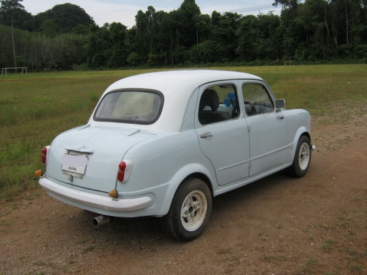 ขายรถเฟียตโบราณ ท้ายมน