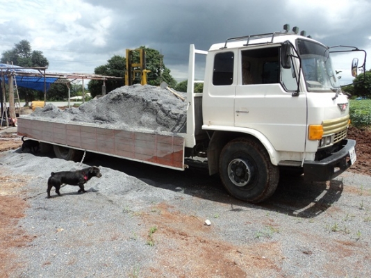 ขาย HINO หกล้อ