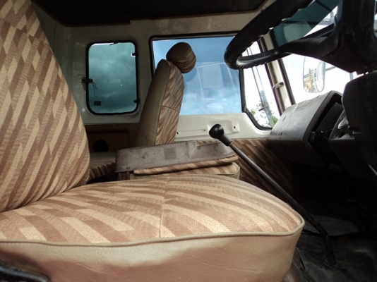 ขาย HINO หกล้อ