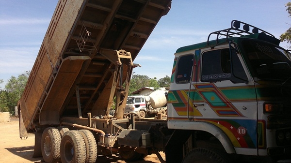 ขายรถ นิสสัน UD CW30MHR 225 PH ดั๊ม 2 เพลา