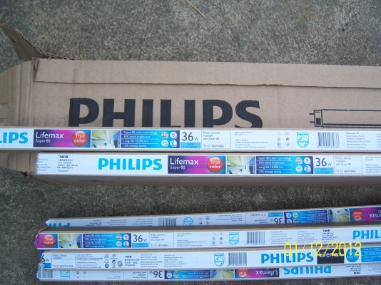 หลอดไฟฟิลลิปส์  ยาว 1.20 เมตร ของใหม่