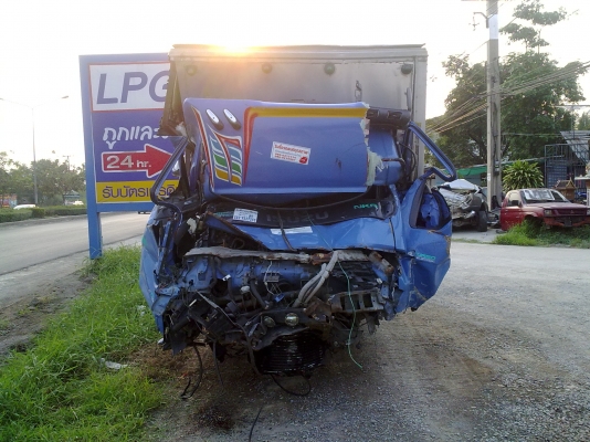 ขาย ISUZU NKR ปี 2001 ขาย ISUZU NKR ปี 2001