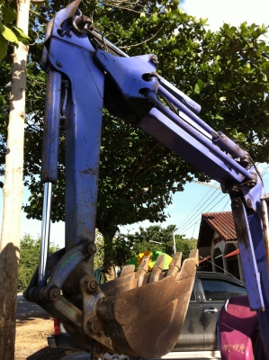 ขายรถขุด KOMATSU PC38UU-2 สภาพดีพร้อมใช้