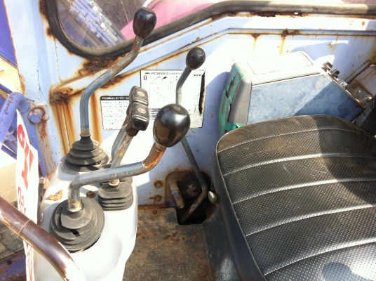 ขายรถขุด KOMATSU PC38UU-2 สภาพดีพร้อมใช้