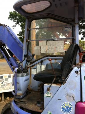 ขายรถขุด KOMATSU PC38UU-2 สภาพดีพร้อมใช้