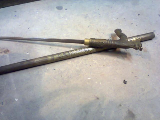 ไม้เท้า ทองเหลืองเก่า