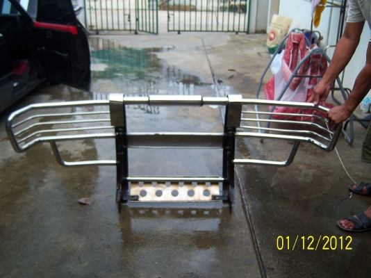 กันชนหน้า 4 x 4