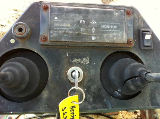 ขายรถขุด HANIX SB300 สภาพดี พร้อมใช้