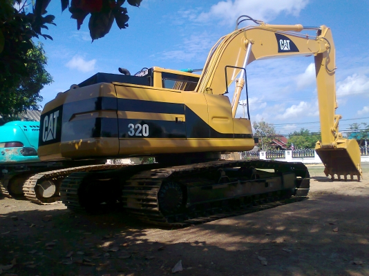 ขายด่วน!..รถขุด CAT 320 ใหม่ สวยแน่น แรงจัด มีเล่มทะเบียน พร้อมแล้ว สำหรับการลุยงาน.