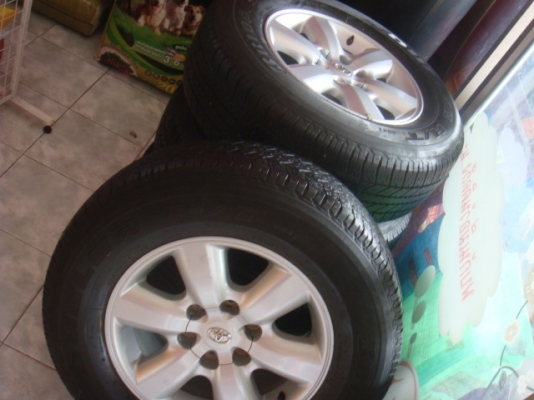 ขายล้อเดิมติดรถ Vigo 4Wd ขายล้อเดิมติดรถ Vigo 4Wd