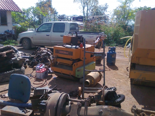 ขายด่วน!..รถบดอัดสั่นสะเทือน VIBROMAX แบบเดินตาม ใช้งานดี.