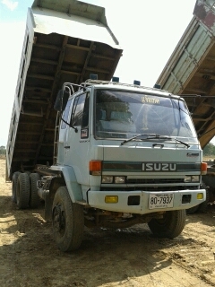 10ล้อดั้มISUZU ROCK240หัวขาวทำฟ้าเครื่องส้มคัซซีสวยยางใหม่10เส้น