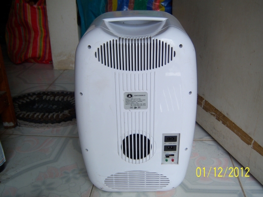 ตู้เย็นเล็กพกพา Modern Kool