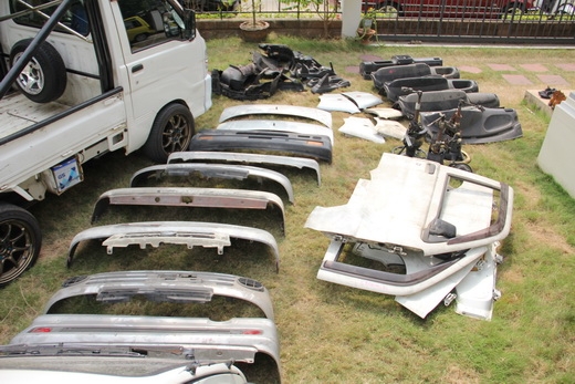 จำหน่ายรถ อะไหล่  ตกแต่ง  >>>รถกระป้อ4x4 <<<<<