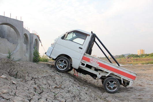 จำหน่ายรถ อะไหล่  ตกแต่ง  >>>รถกระป้อ4x4 <<<<<