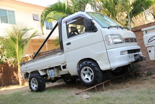 จำหน่ายรถ อะไหล่  ตกแต่ง  >>>รถกระป้อ4x4 <<<<<
