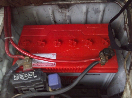 ขายดาวน์รถตู้หัวจรวดปี95.แต่งนิดหน่อยคับ ขายดาวน์รถตู้หัวจรวดปี95.แต่งนิดหน่อยคับ