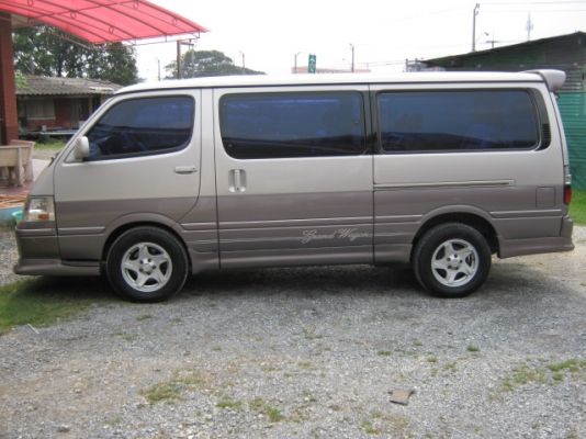 Grand Wagon ปี03(2546) รุ่นท๊อป ABS ประตูดูด เบาะหนังแท้ วิ่งน้อย มือเดียวออกห้าง ต่อรองได้ครับ Grand Wagon ปี03(2546) รุ่นท๊อป ABS ประตูดูด เบาะหนังแท้ วิ่งน้อย มือเดียวออกห้าง ต่อรองได้ครับ