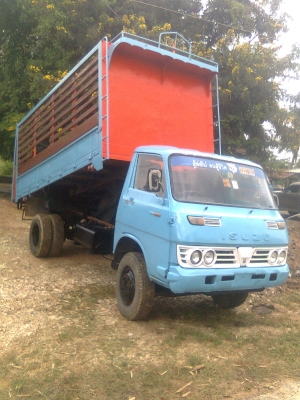 ขายรถอีซุซุ6ล้อดั้มม์เครื่อง100แรงม้า
