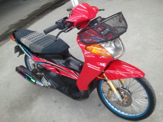 ขาย นูโว (ตัวเก่า) สีแดงดำ สภาพแจ๋มๆ พร้อมใช้ ราคา23500 บาท