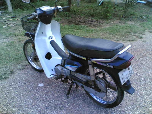 ขายฮอนด้าดรีมคุรุสภา(น้ำเงิน)เล่มทะเบียนพร้อมชุดโอนเครื่องสมบูรณ์อะไหร่เดิมครบขาย 10000 บาท