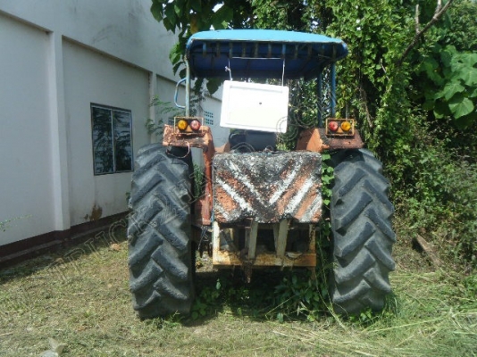 รถไถ ยี่ห้อ MASSEY รุ่น MF275