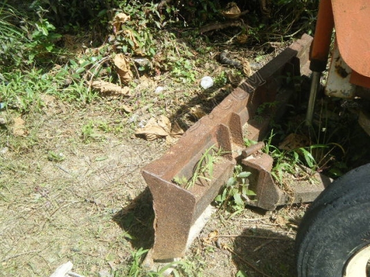 รถไถ ยี่ห้อ MASSEY รุ่น MF275