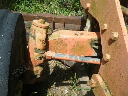 รถไถ ยี่ห้อ MASSEY รุ่น MF275