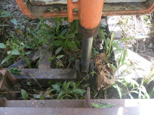 รถไถ ยี่ห้อ MASSEY รุ่น MF275