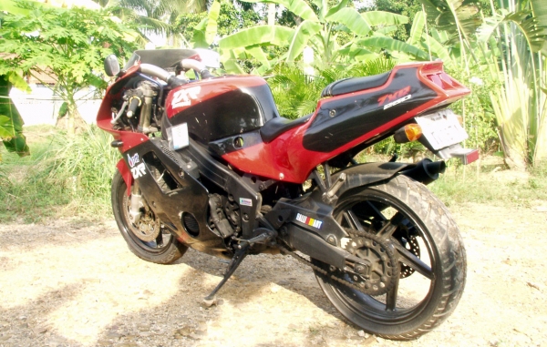 ขาย kawasaki zxr250 ปี90 ทะเบียน 48000