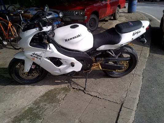 ขาย Kawasaki ninja 900 have bookพร้อมโอนขนส่ง ราคา 220,000บาท ติดต่อ 087-1640465 หยงครับ